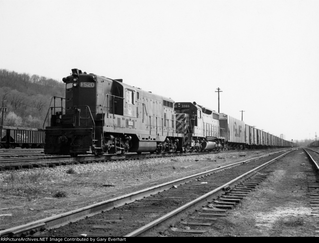 CNJ GP7 #1520 & CNJ SD35 #2505